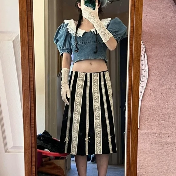 ANTHROPOLOGIE Vintage ODILLE Black Lace Retro Skirt Sz 2 - Picture 2 of 6